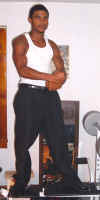 125A_PD_STADPTOPTLWTOXFBLK-805_Flex_WtBch.JPG (123639 bytes)