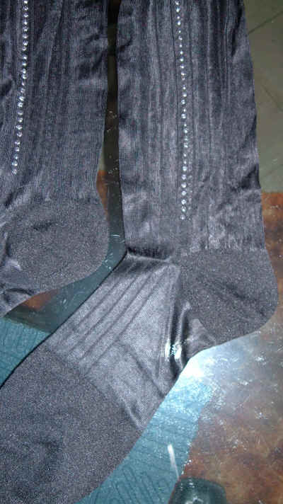 3558A_TNRBLK-O-SILV-STUD-2.jpg (1667605 bytes)